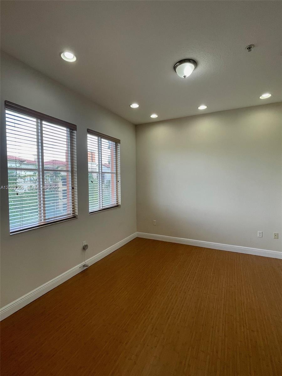 2925 NW 126th Ave # 1 — Photo 3