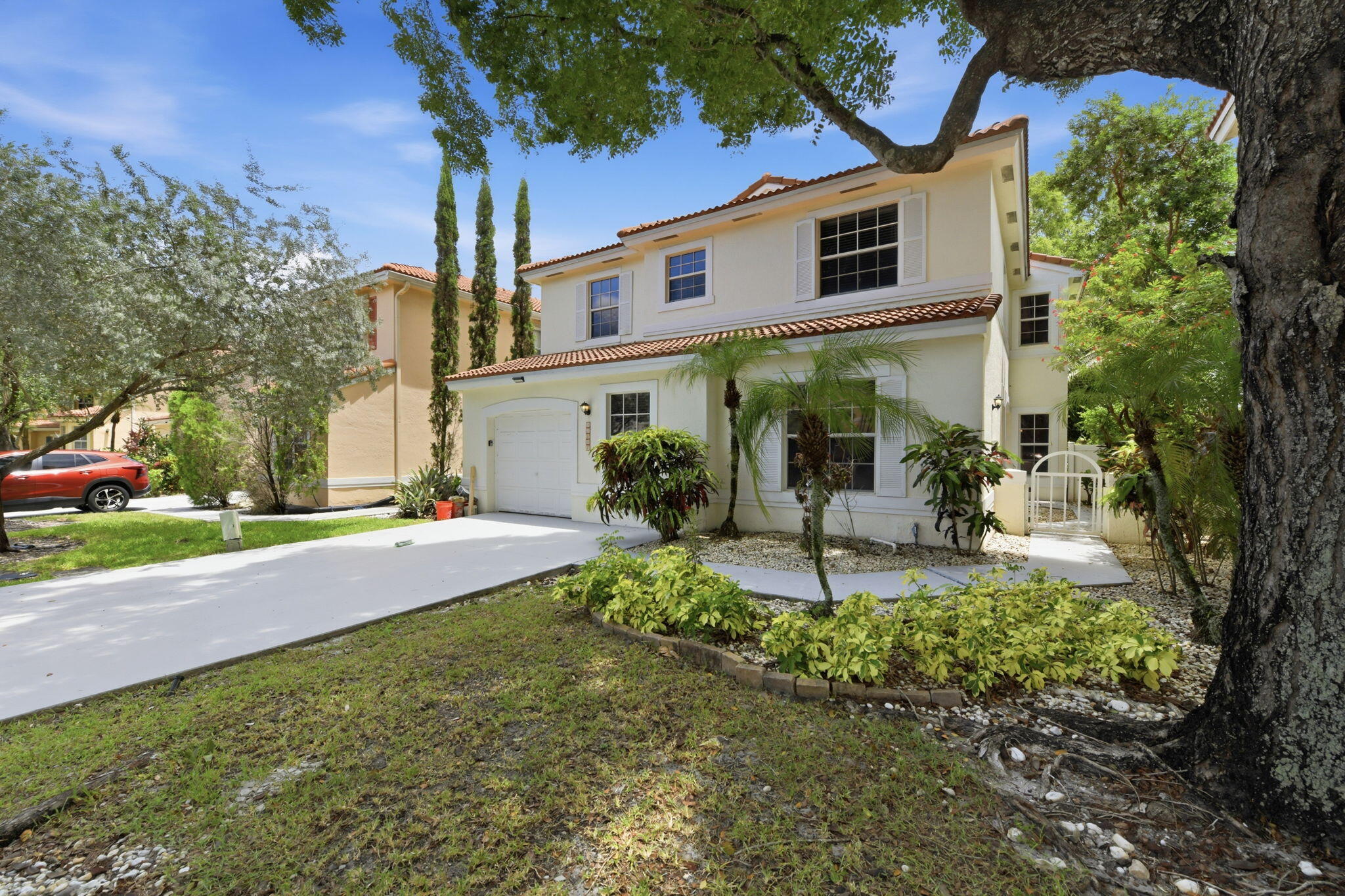 10837 NW 46TH Drive — Photo 3