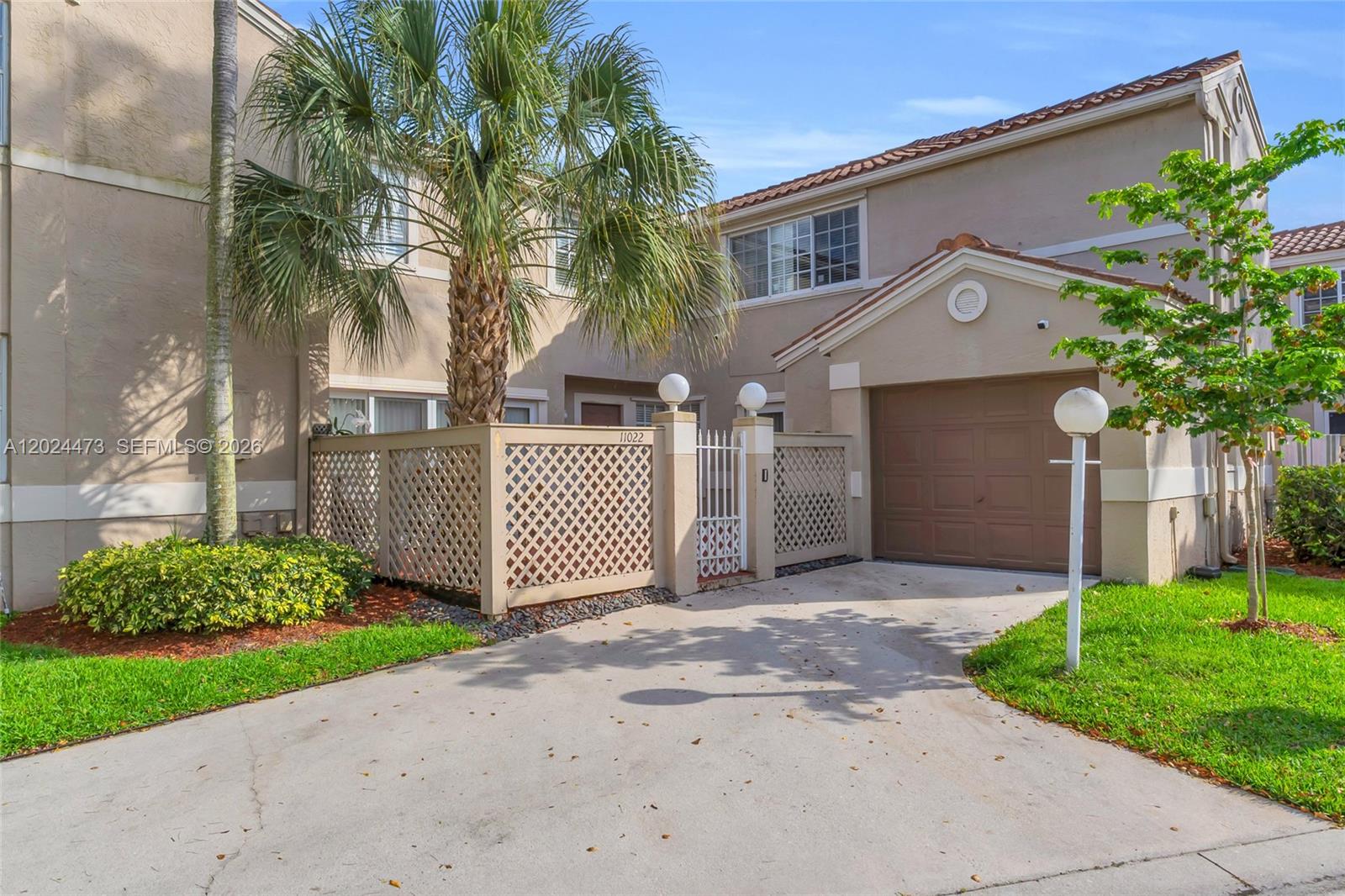 11022 Chandler Dr, Cooper City FL 33026