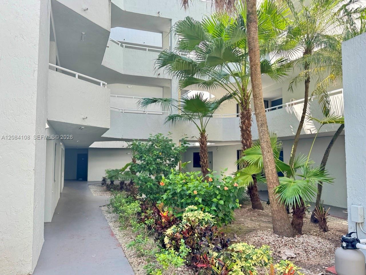 8335 SW 152nd Ave # 303 — Photo 4
