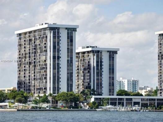 1901 Brickell Ave # B1007, Miami FL 33129
