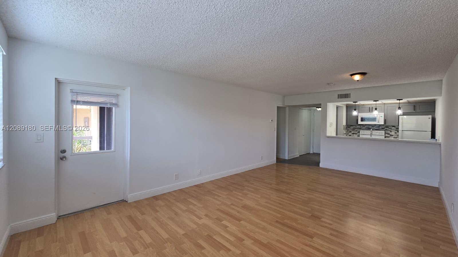 8180 Geneva Ct # 419 — Photo 5