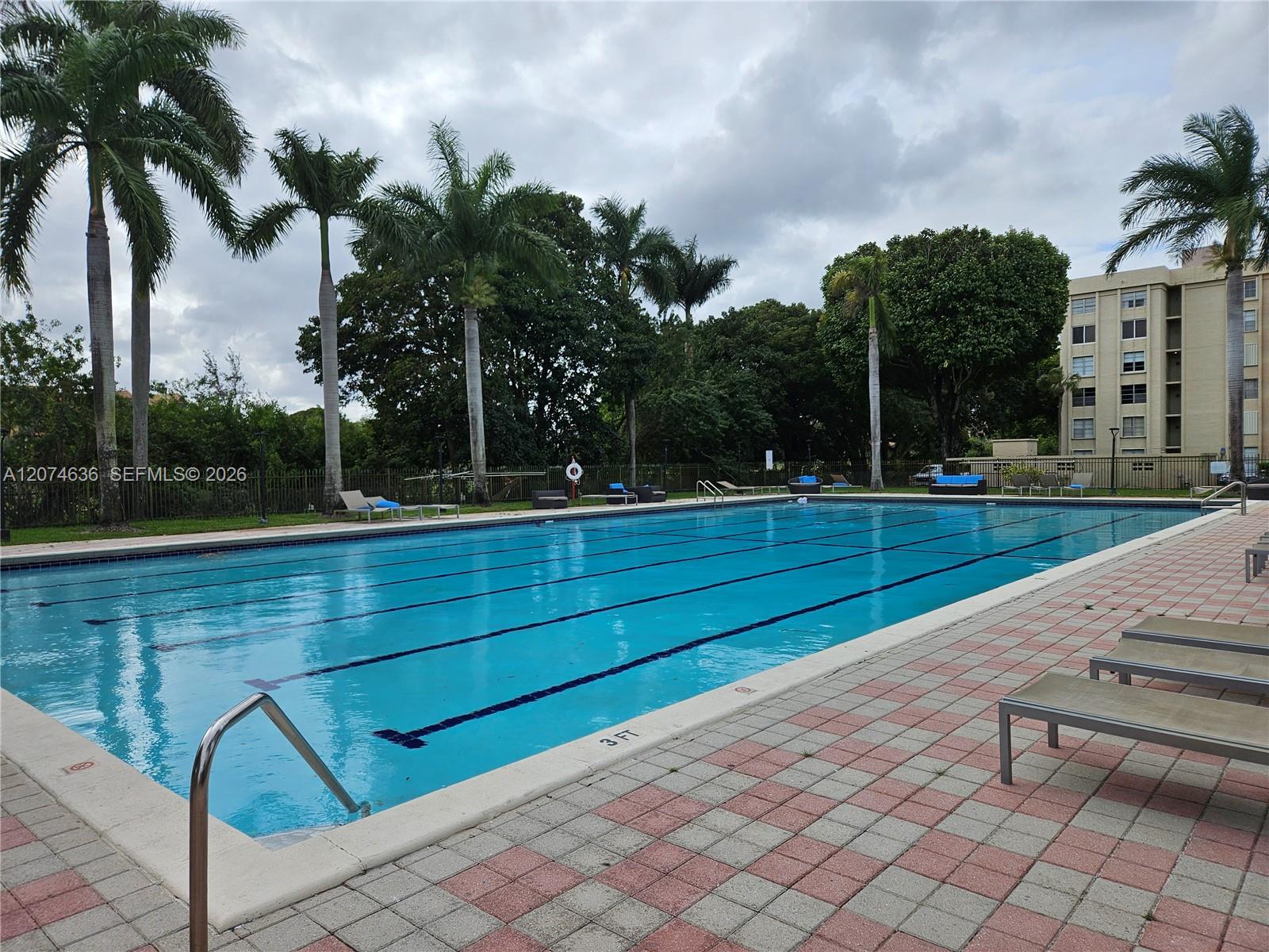 9320 Fontainebleau Blvd # 401 — Photo 2