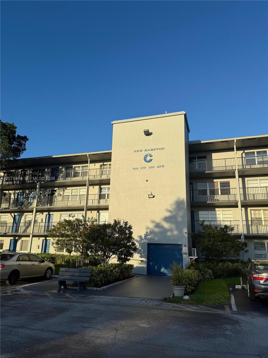 301 SW 135th Ave # 402C — Photo 3