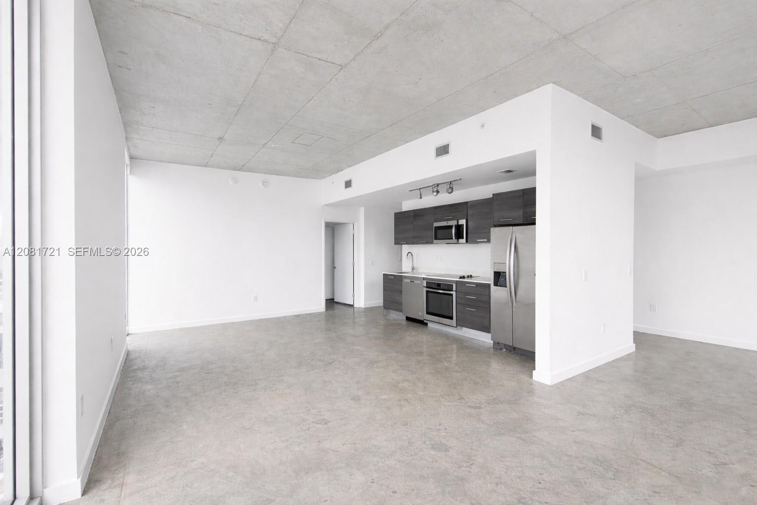 151 SE 1st St # 3001 — Photo 3