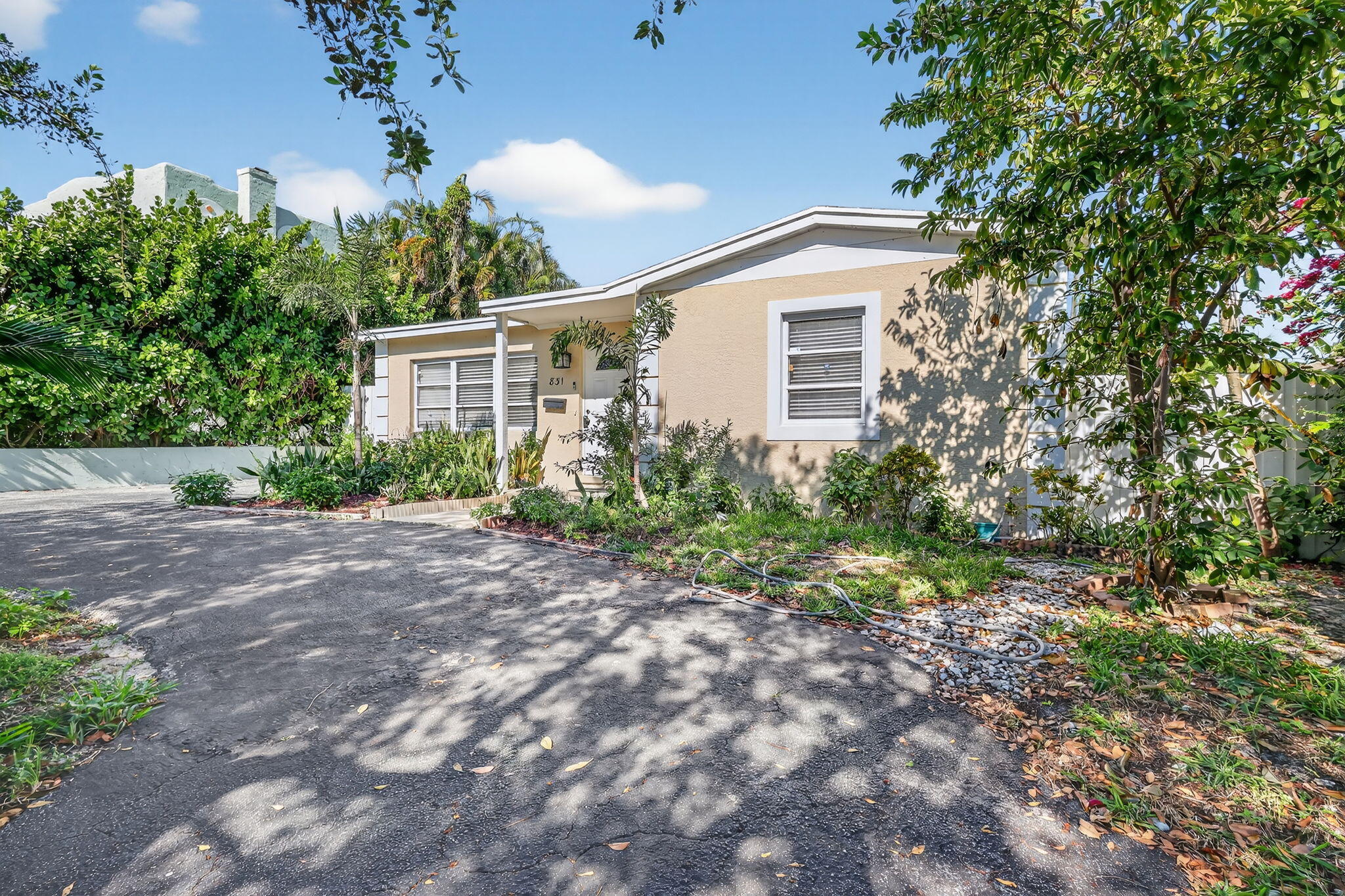 831 30th Court, West Palm Beach FL 33407