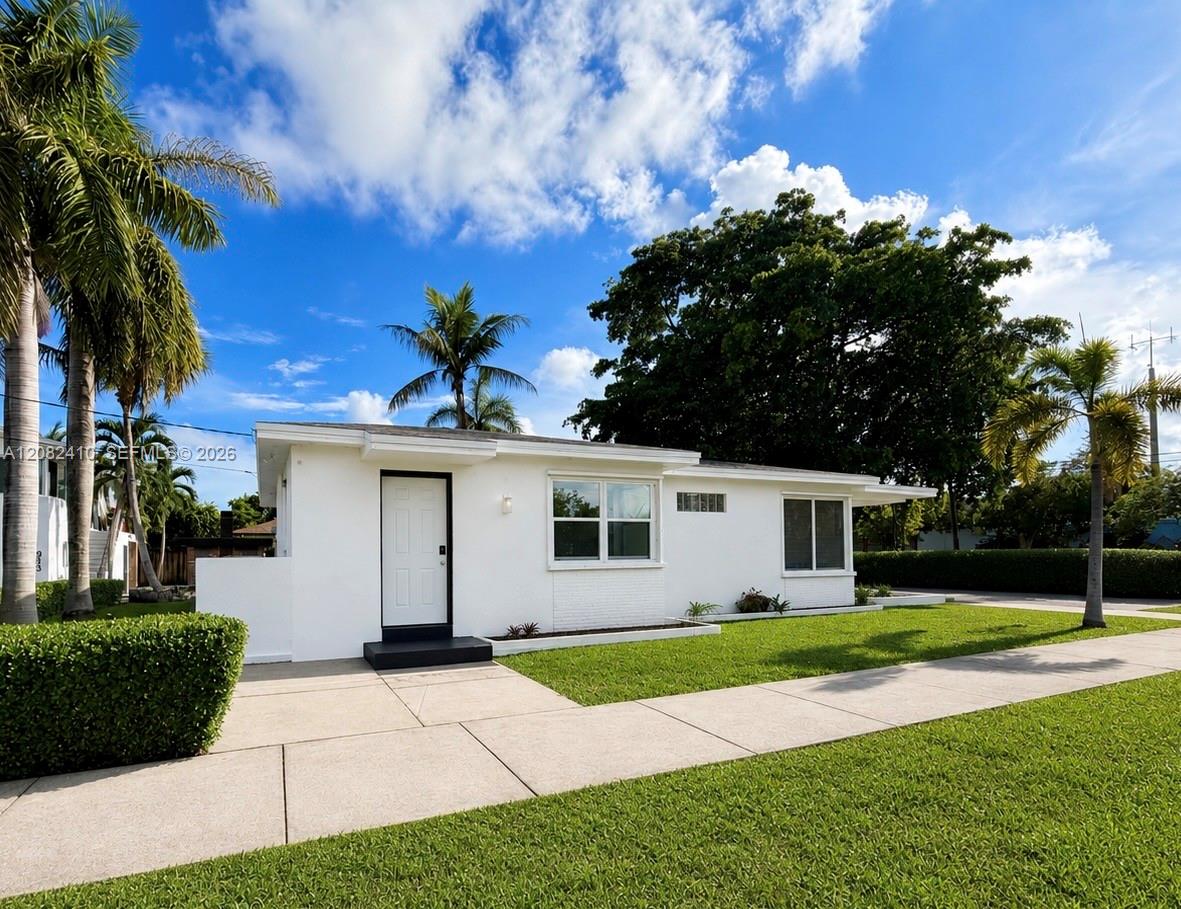 101 SW 4th Ave # 0, Hallandale Beach FL 33009