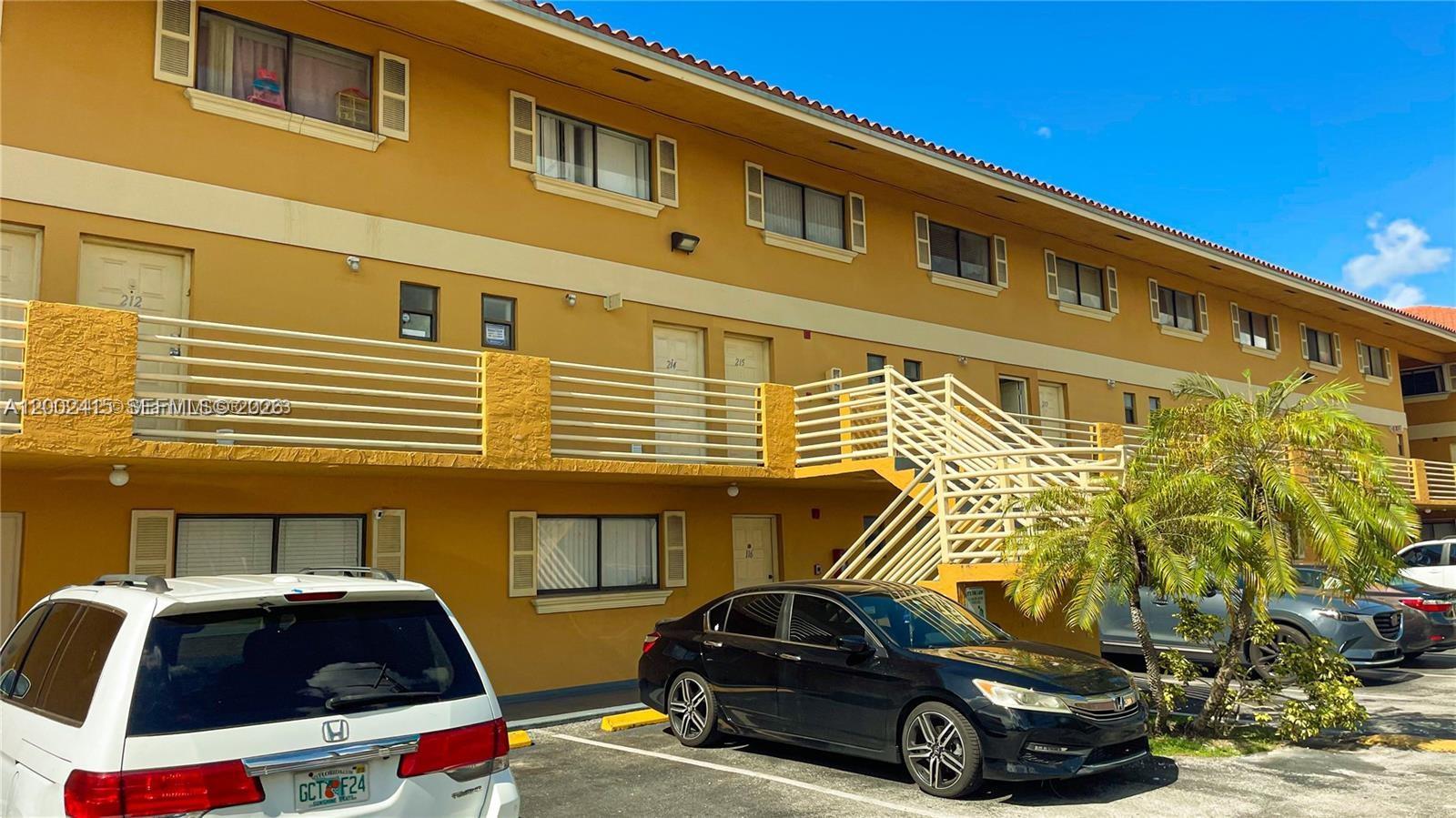 180 Royal Palm Rd # 216 — Photo 2