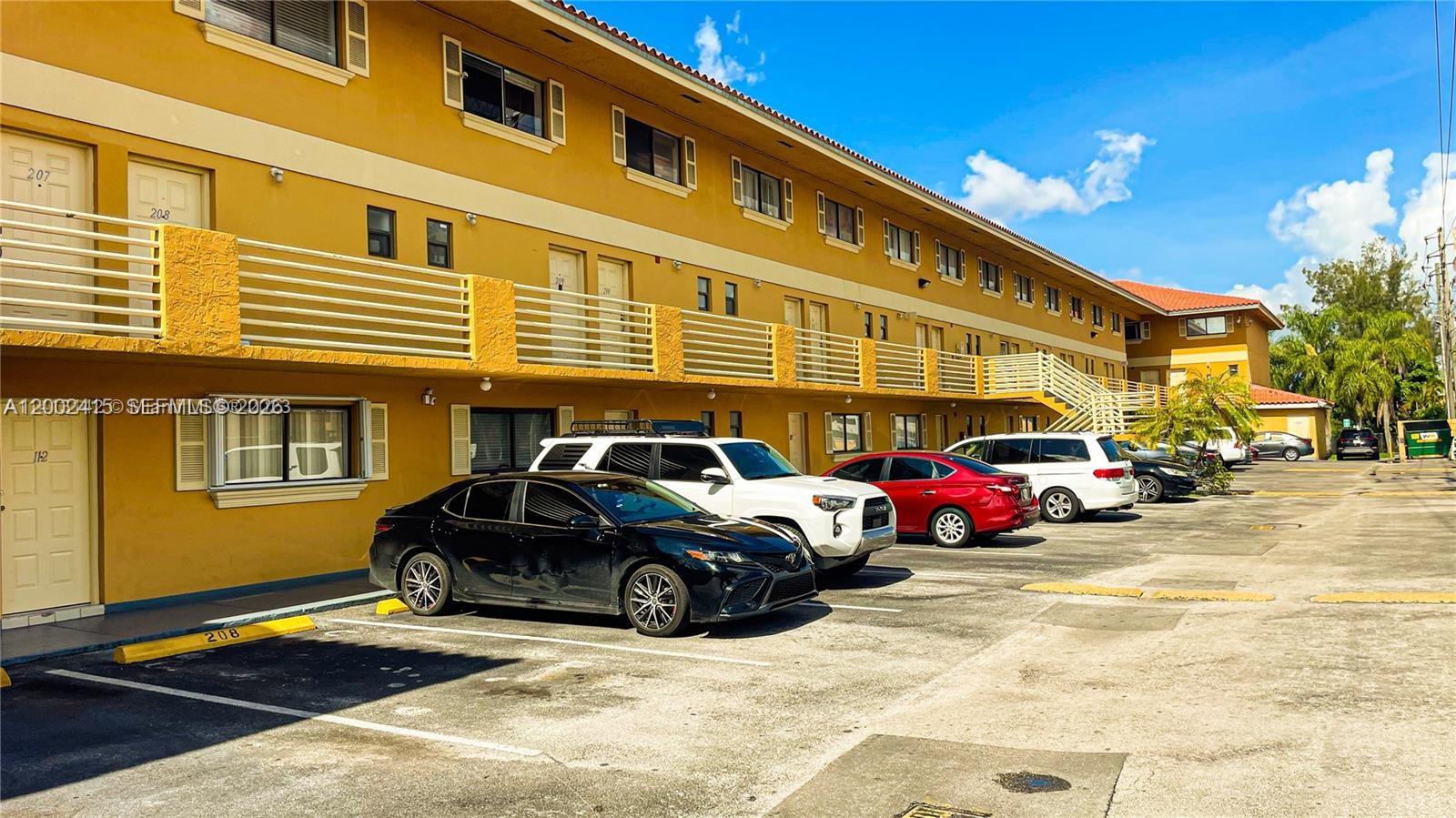 180 Royal Palm Rd # 216 — Photo 3