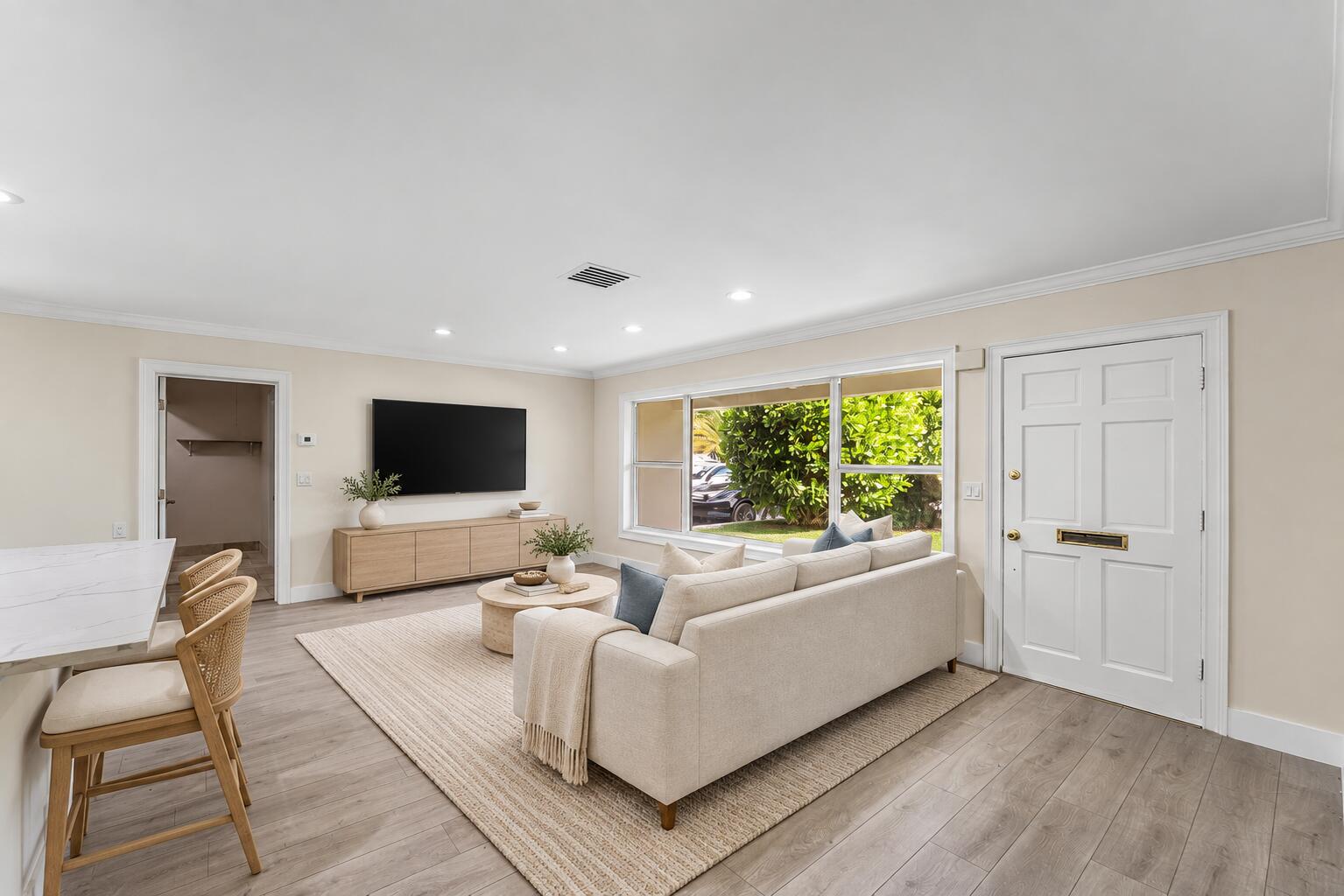 638 Shore Drive — Photo 5