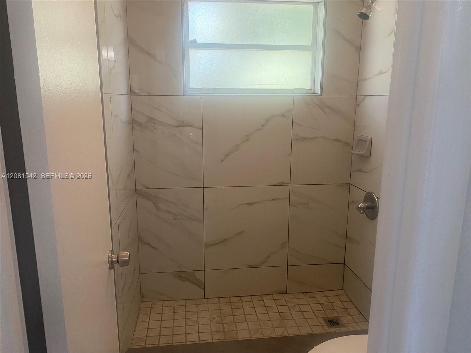 412 NW 33rd St # 0 — Photo 3