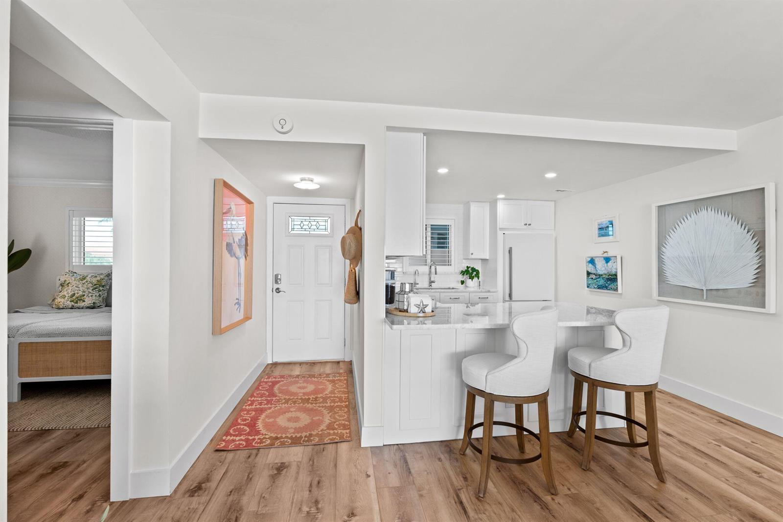 3-web-or-mls-A7405873