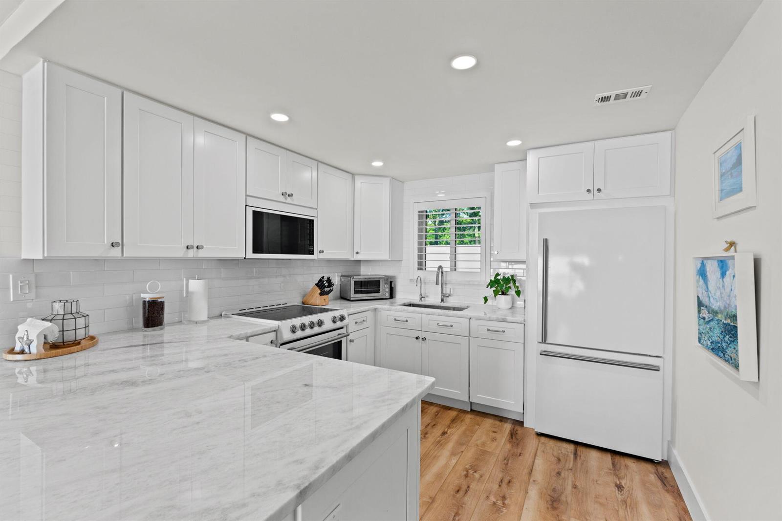 5-web-or-mls-A7405879