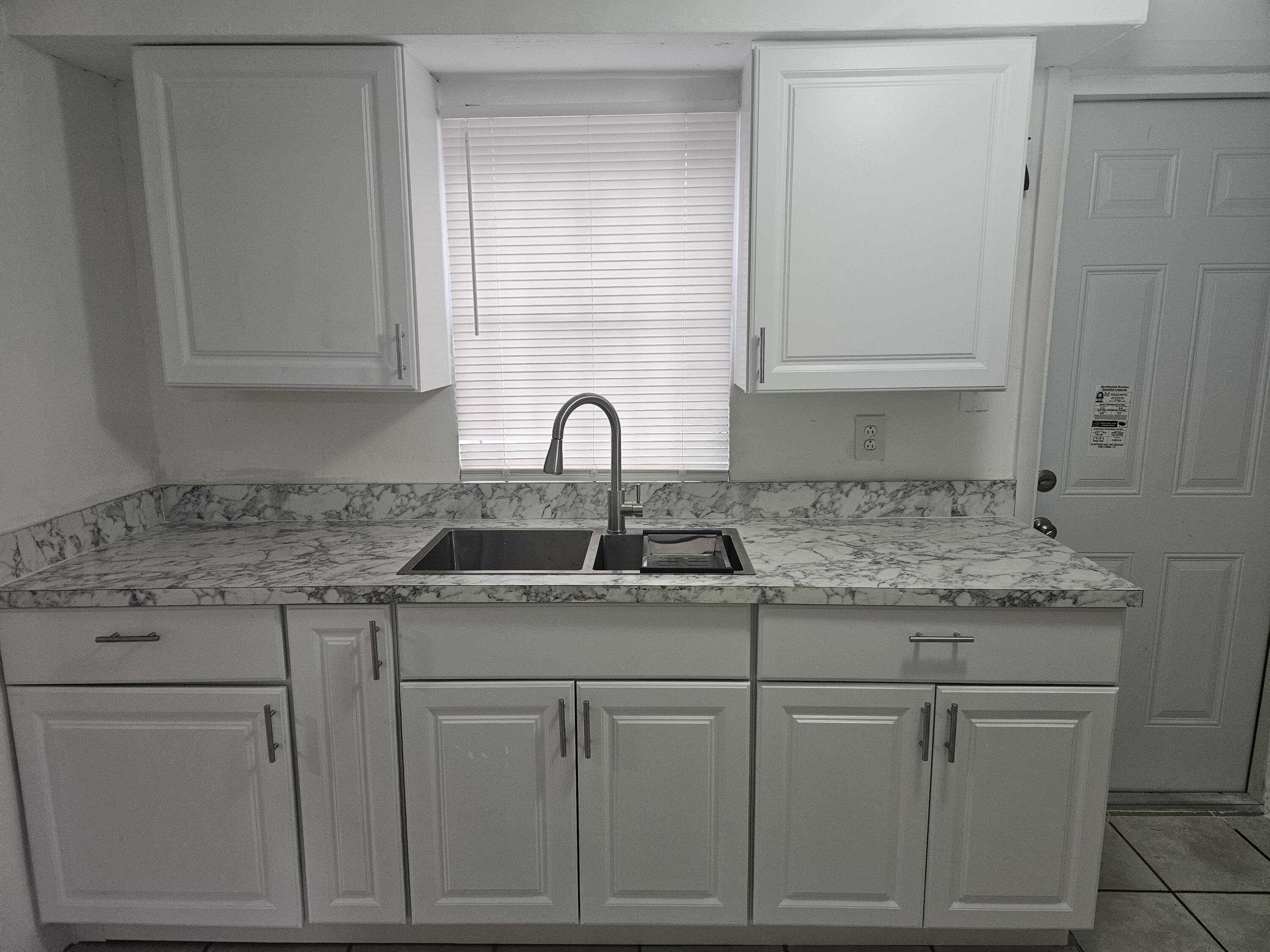 2467 NW 90TH Street — Photo 3