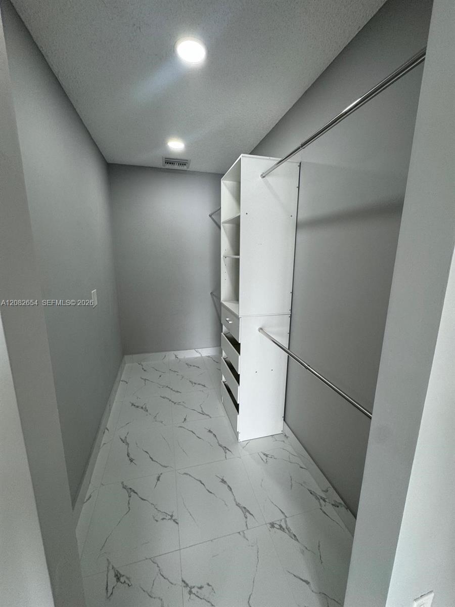 2516 SW 55th St # 2516 — Photo 5