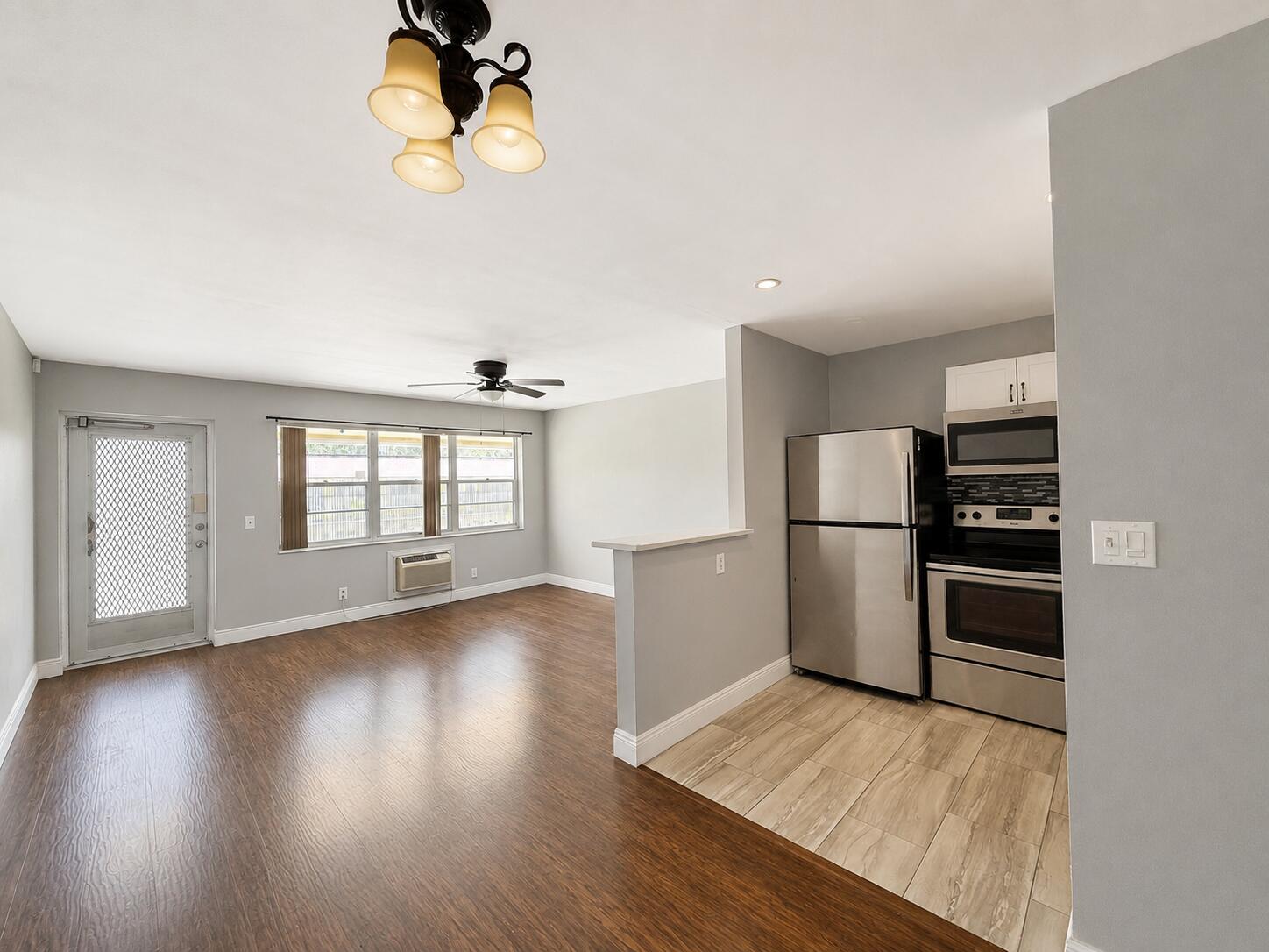 119 SUSSEX F # 119 — Photo 3