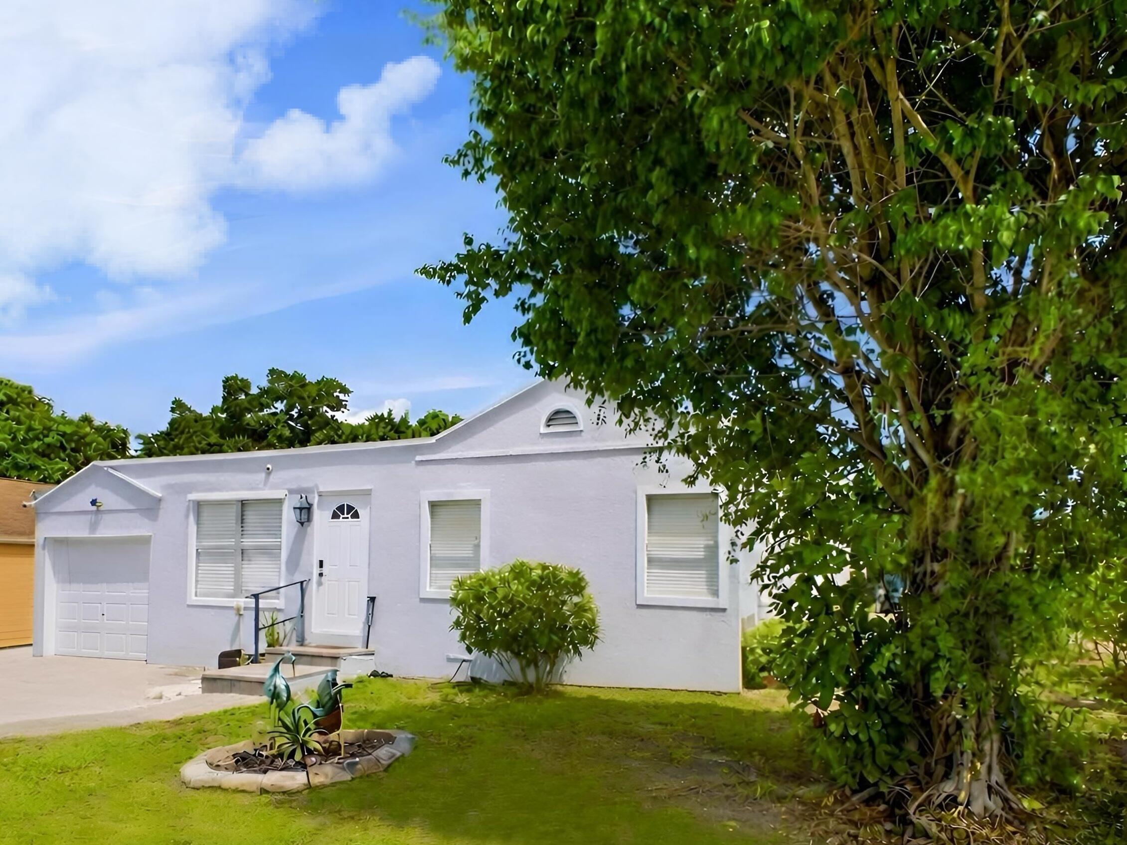 801 HAMPTON Road, West Palm Beach FL 33405