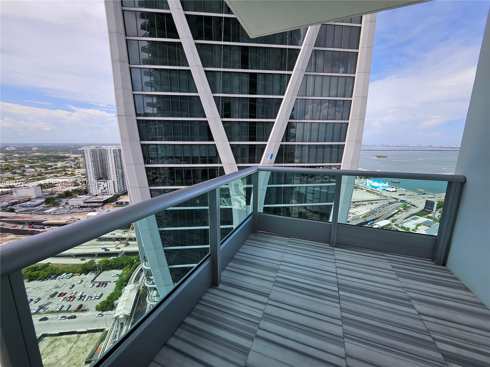 900 Biscayne Blvd # 4210 — Photo 2