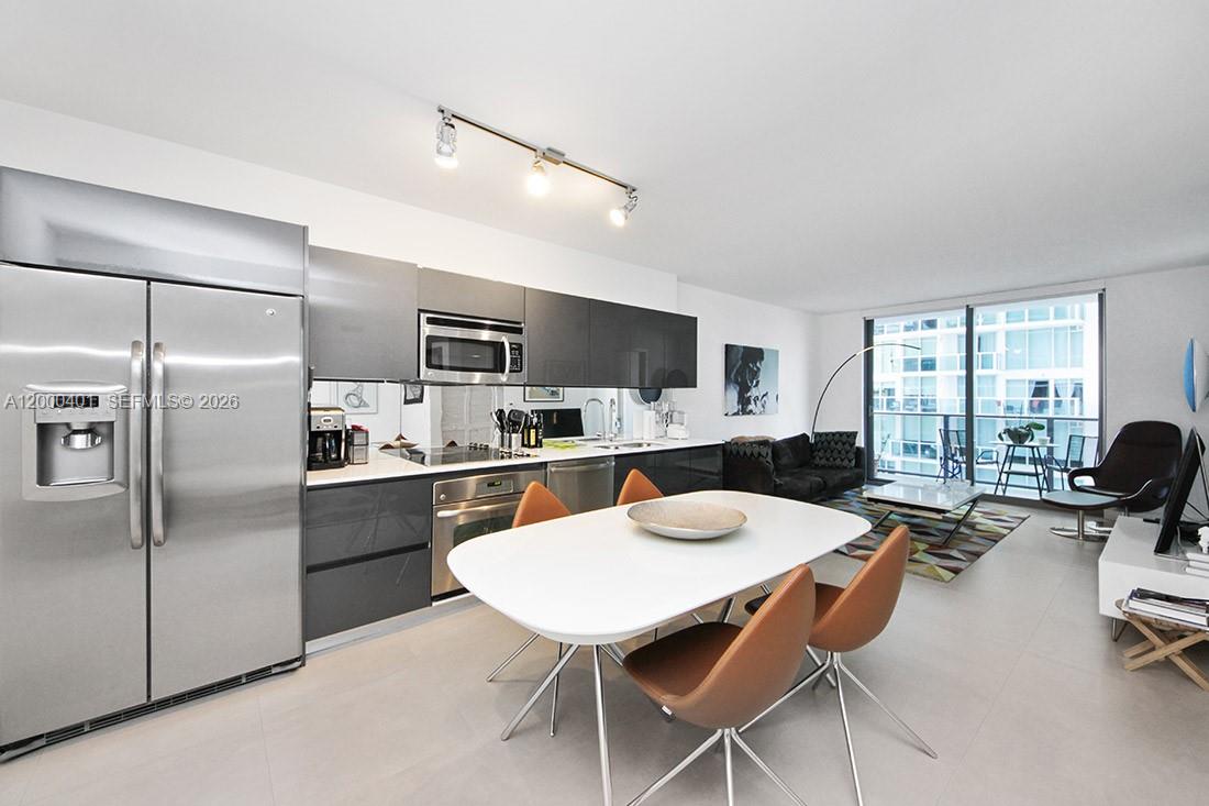 31 SE 6th St # 1206 View 3