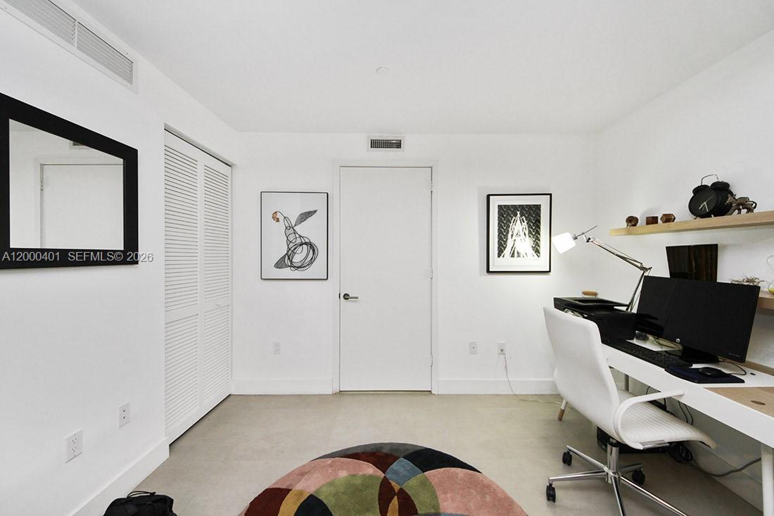 31 SE 6th St # 1206 View 9
