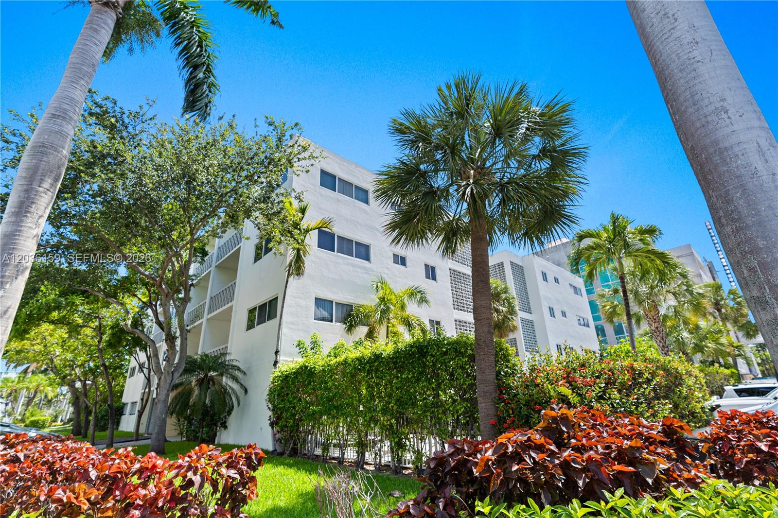 10001 W Bay Harbor Dr # 202, Bay Harbor Islands FL 33154
