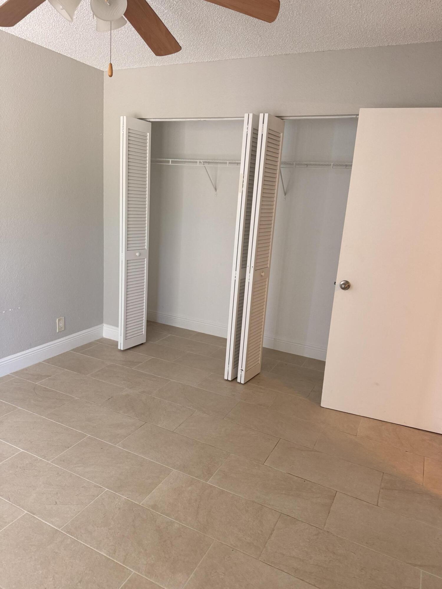 1440 LAKE CRYSTAL Drive # H — Photo 3