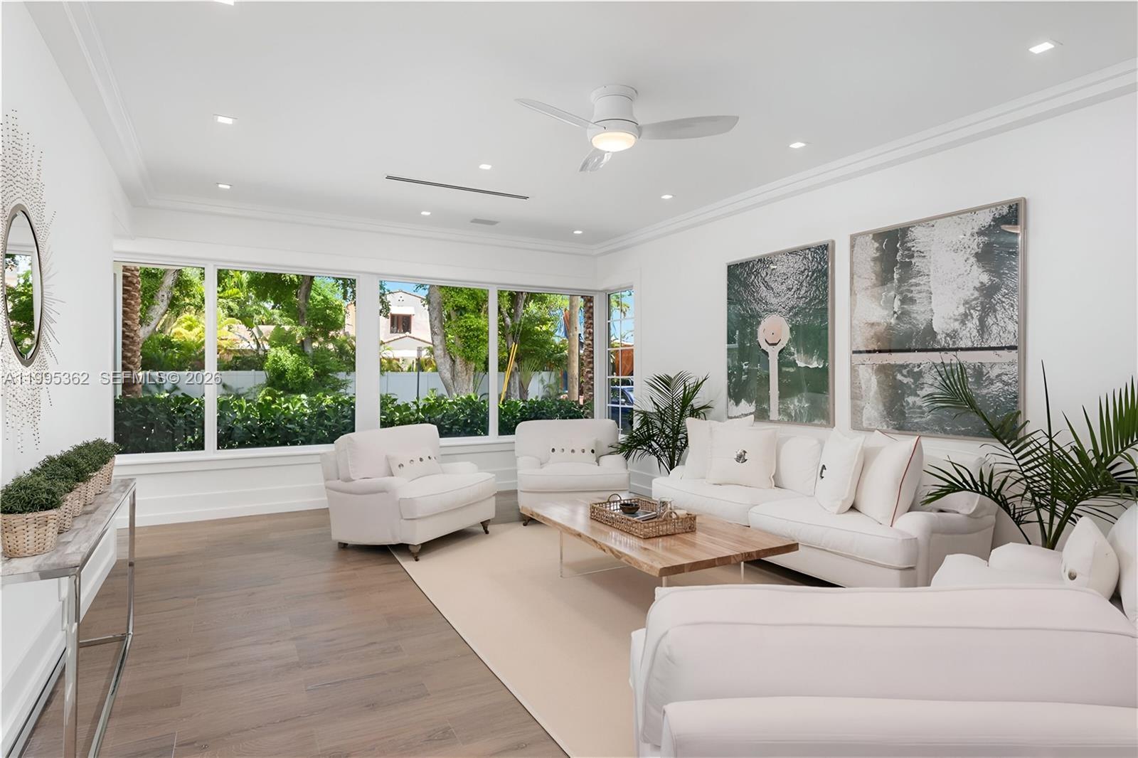 2575 Pine Tree Dr, Miami Beach FL 33140