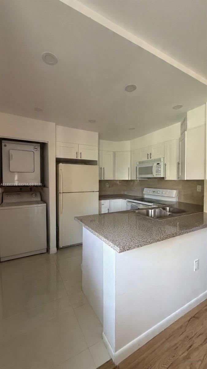 221 W Park Dr # 3 — Photo 5