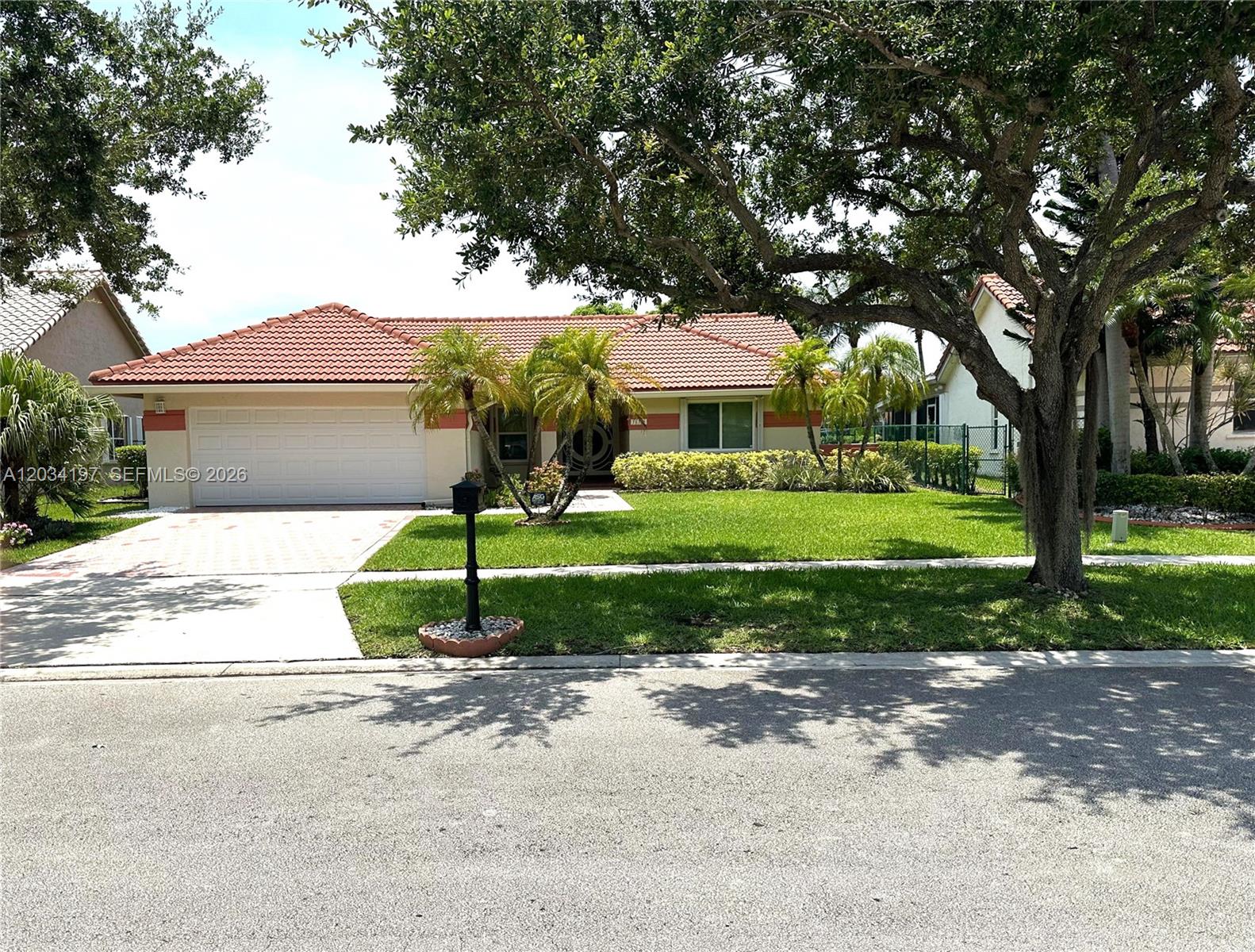 16328 NW 11th St, Pembroke Pines FL 33028