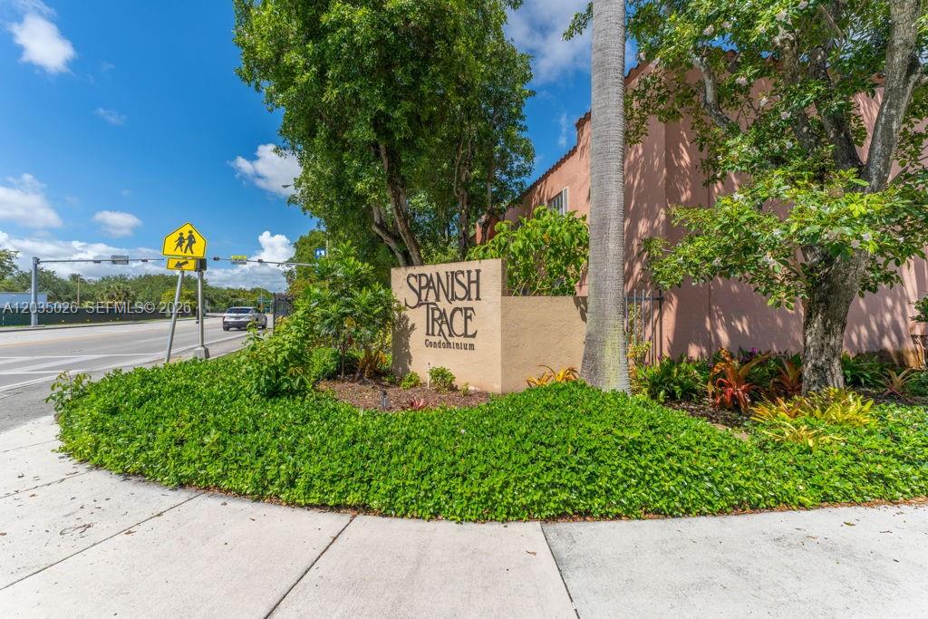 10832 N Kendall Dr # U1, Miami FL 33176