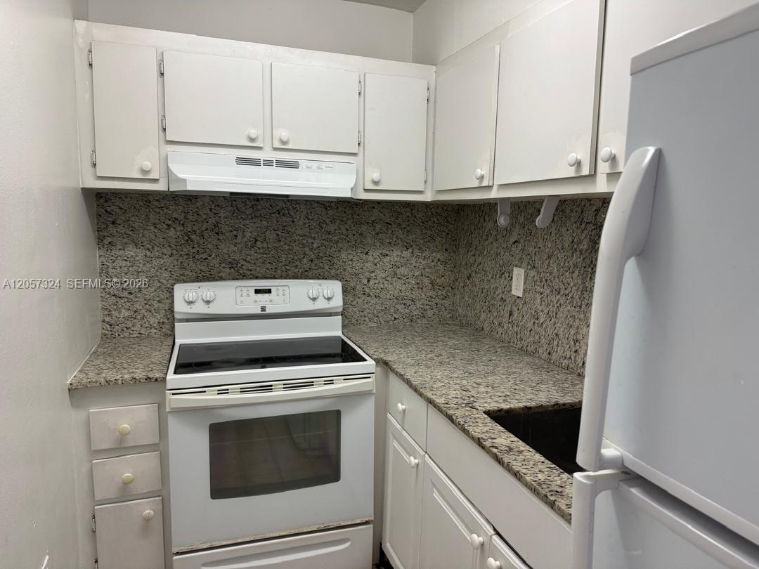 4725 NW 7th St # 3, Miami FL 33126