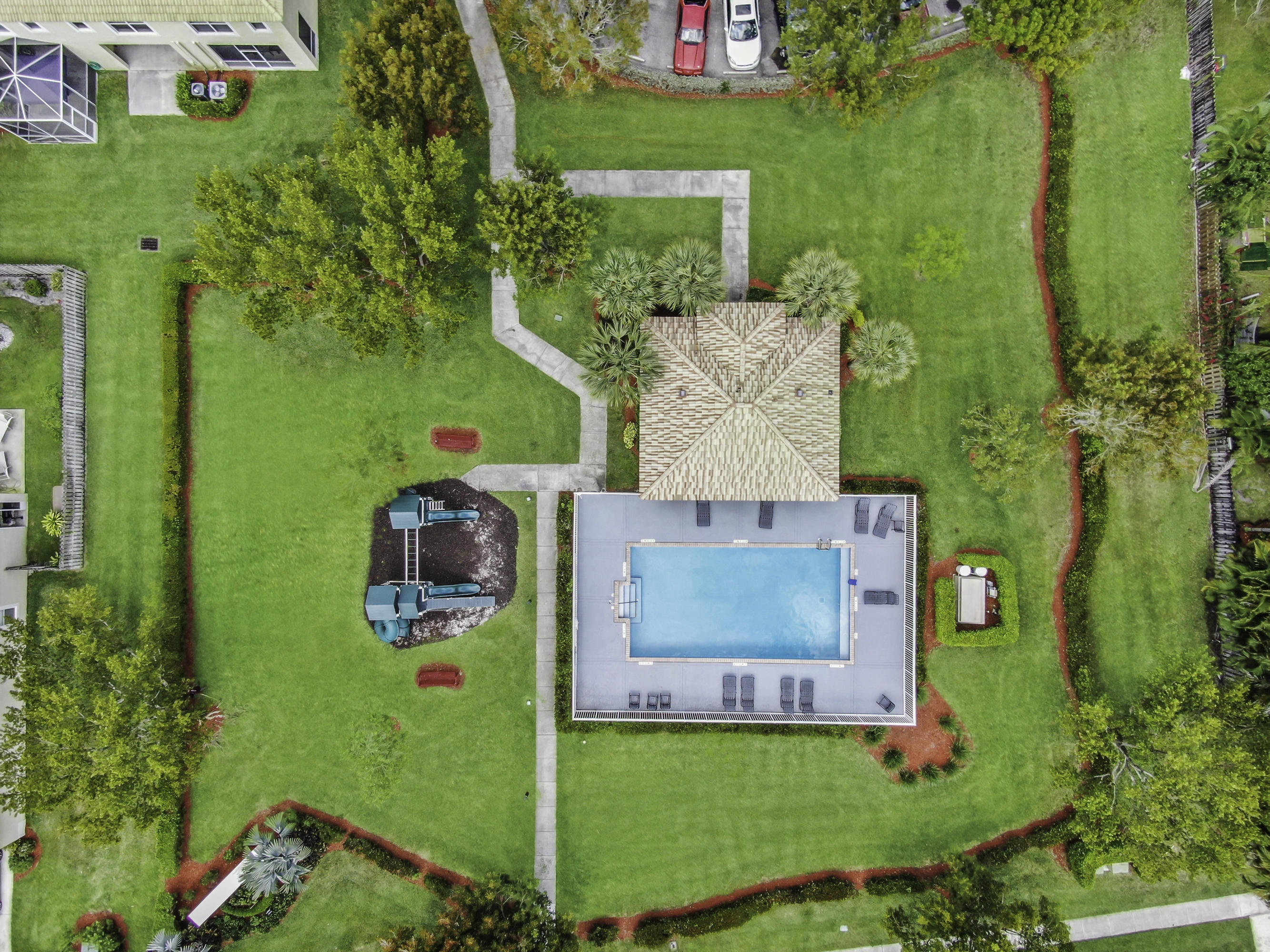 9650 Lago Drive — Photo 3