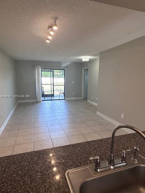 20725 NE 8th Ct # 11 — Photo 2