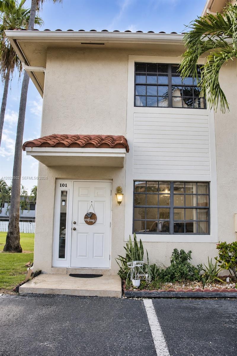9880 Hammocks Blvd # 43, Miami FL 33196