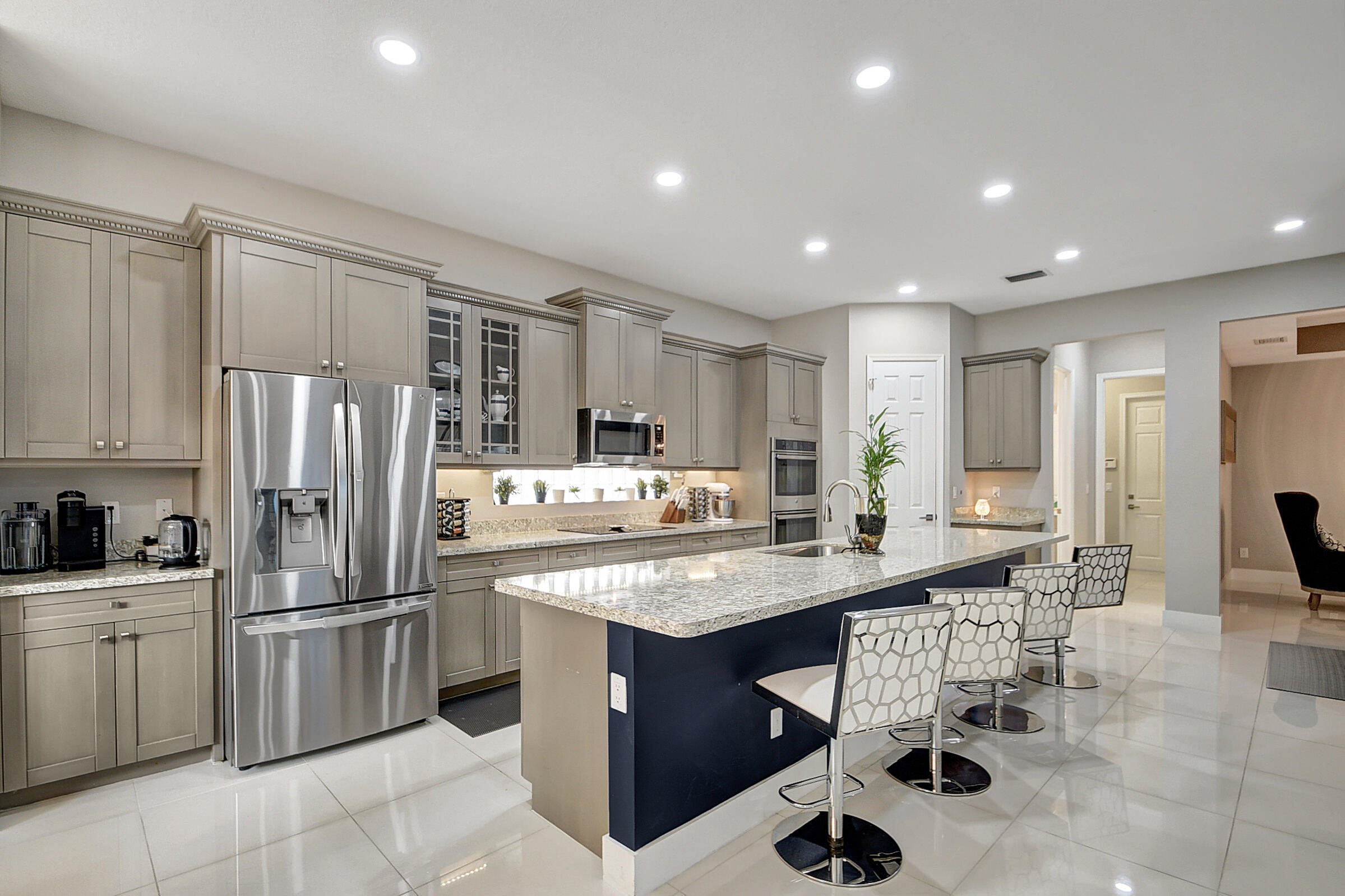 8952 Cypress Grove Lane, Royal Palm Beach FL 33436