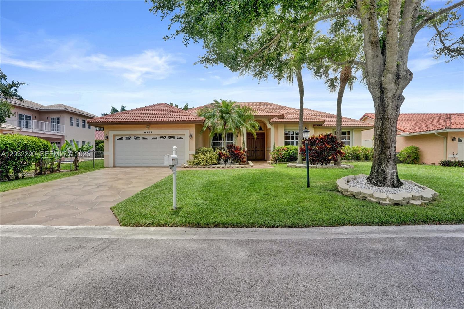 8269 NW 40th Ct, Coral Springs FL 33065