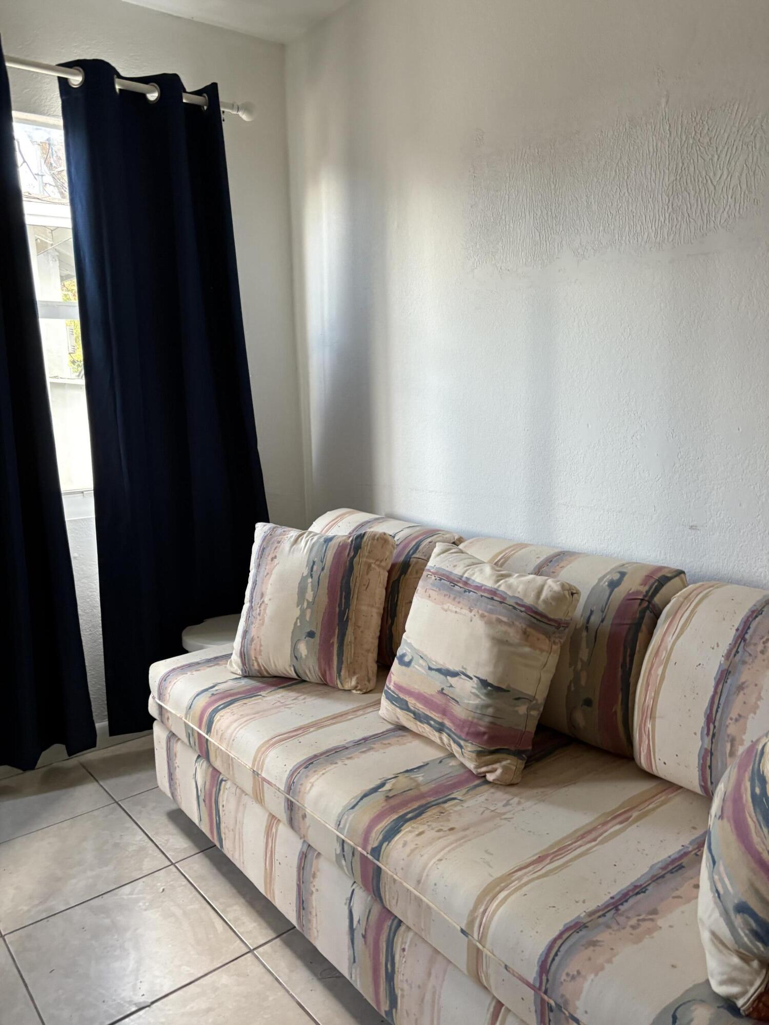 136 N 24th Avenue Rear, Hollywood FL 33020