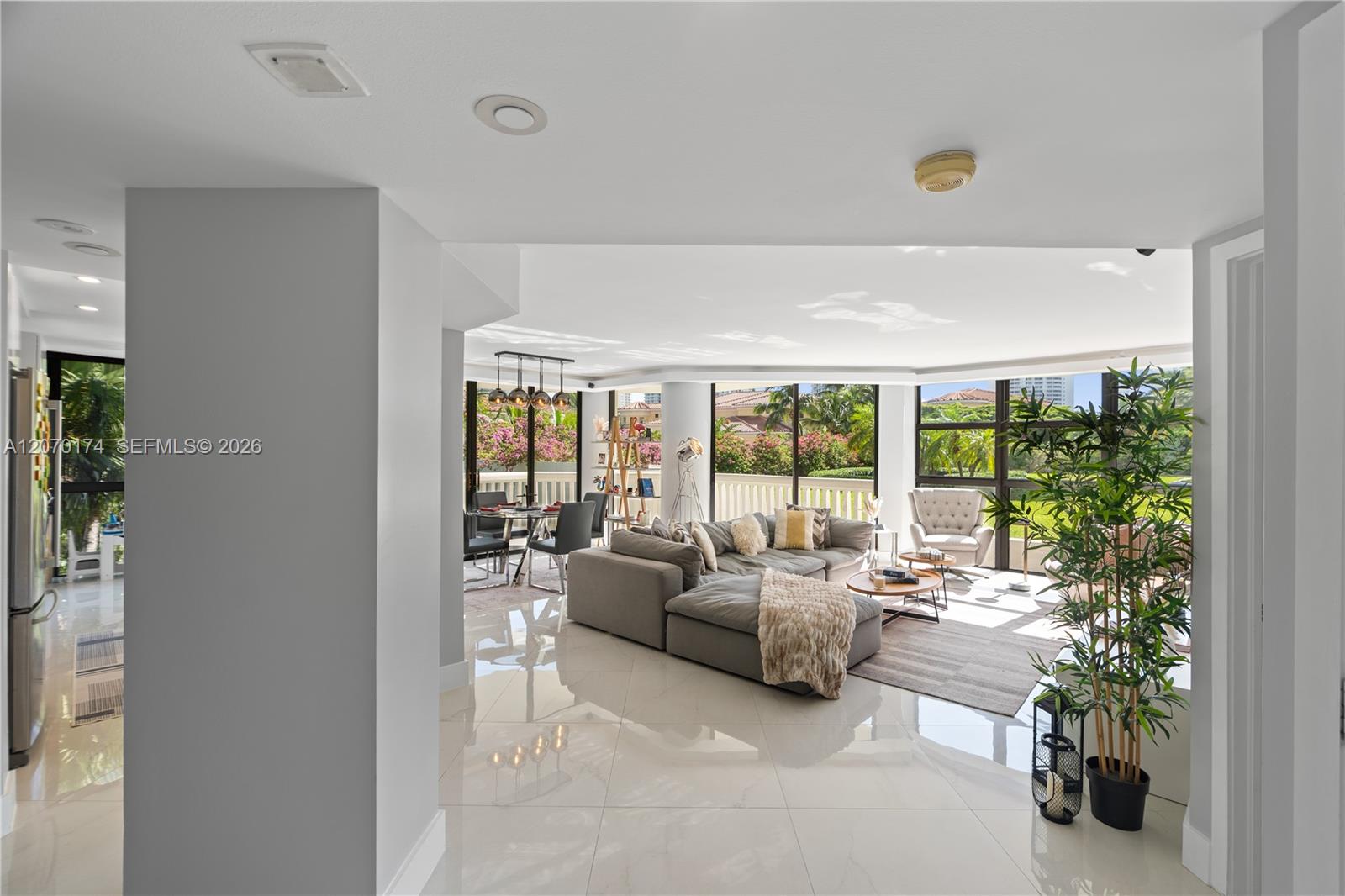 1000 W Island Blvd # 202 — Photo 4