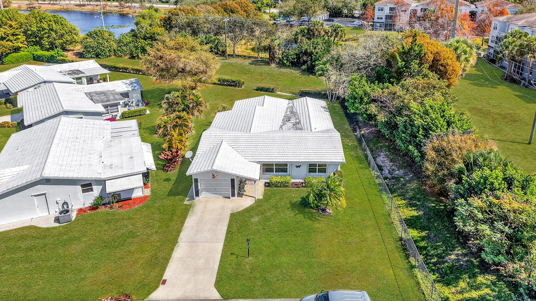 700 Canal Way, Boynton Beach FL 33426