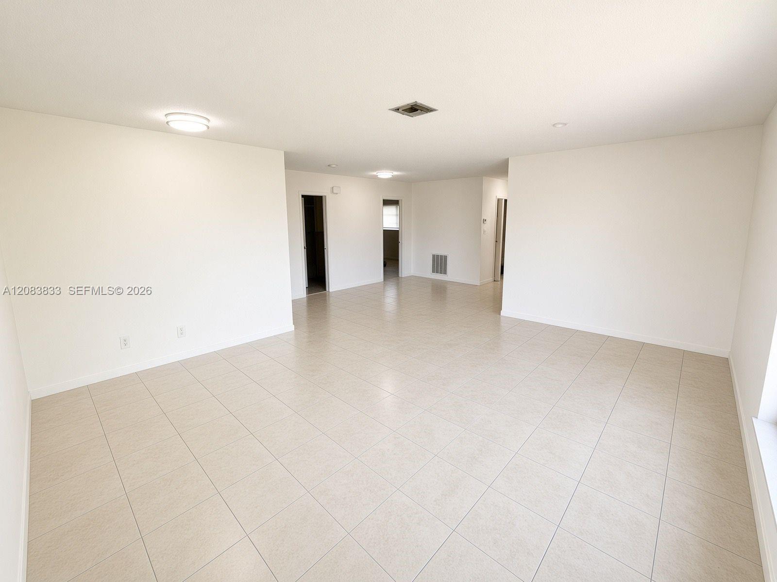 1904 SW 2nd St # 1908c — Photo 2