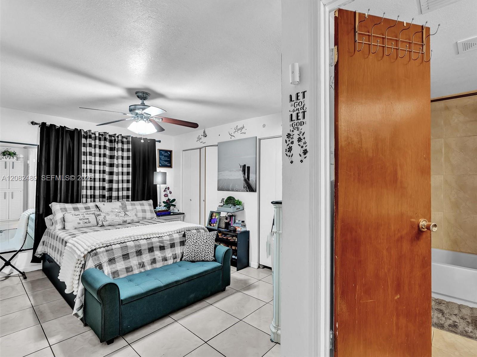 10055 NW 5th Ave — Photo 4