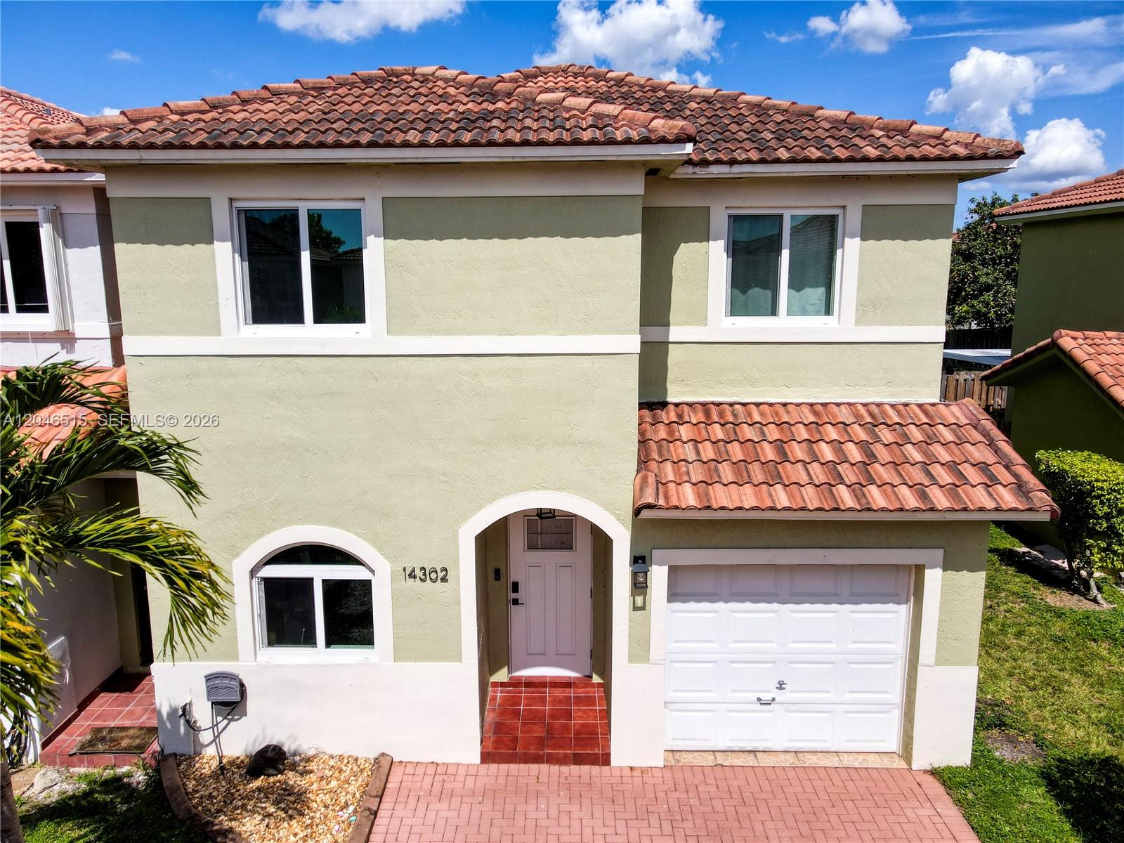 14302 SW 133rd Ct — Photo 2