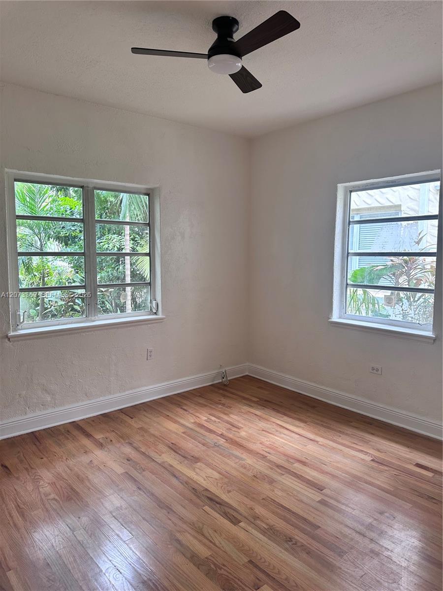 1560 Jefferson Ave # 4 — Photo 5