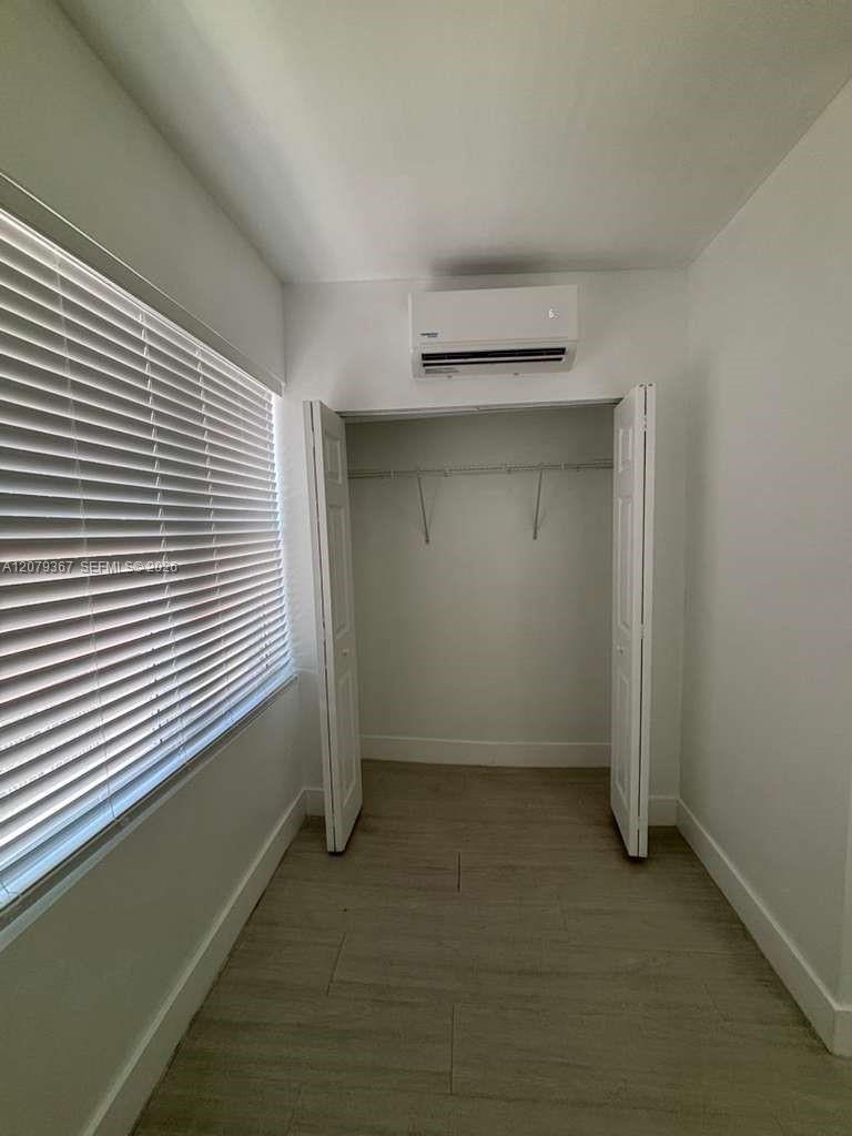 1051 NW 2nd St # 8 — Photo 3