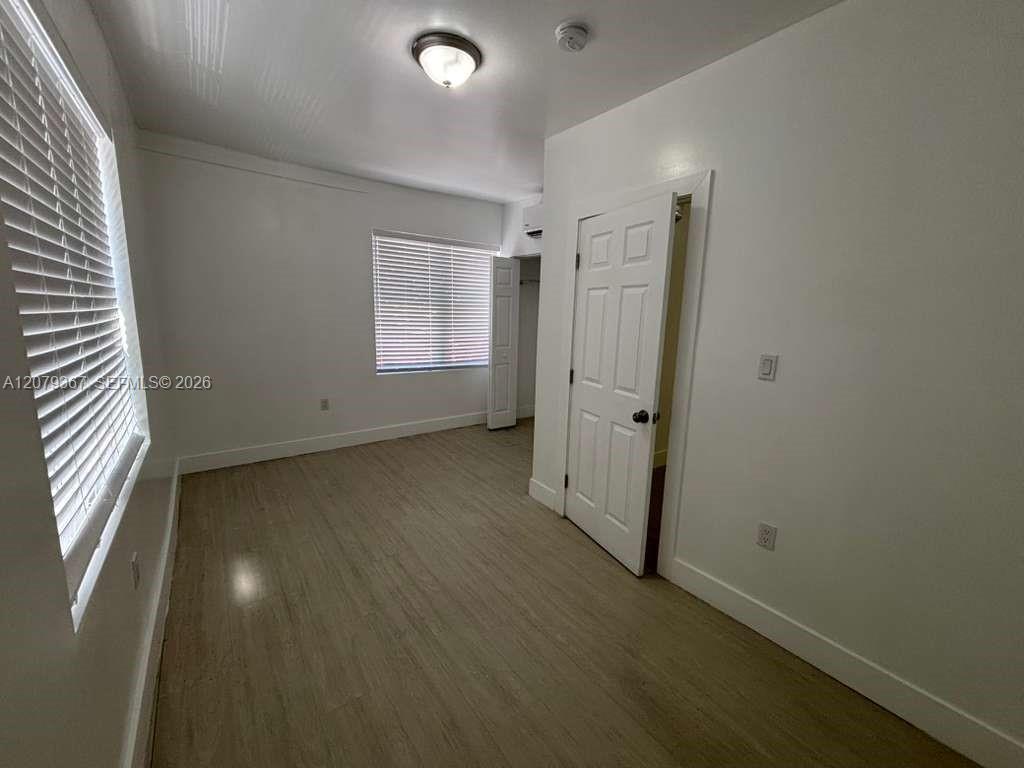 1051 NW 2nd St # 8 — Photo 4