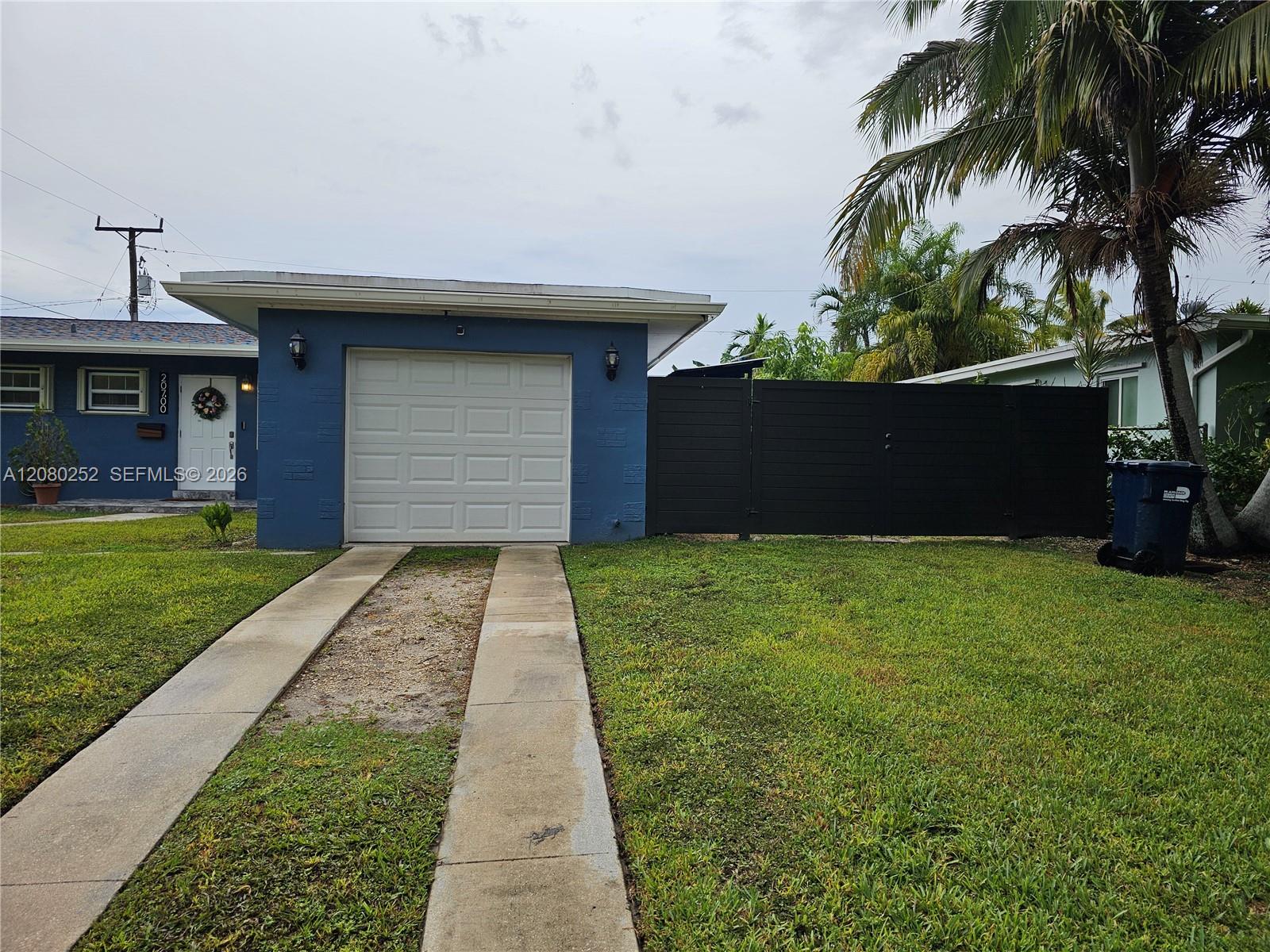 20700 Leeward Ln — Photo 4