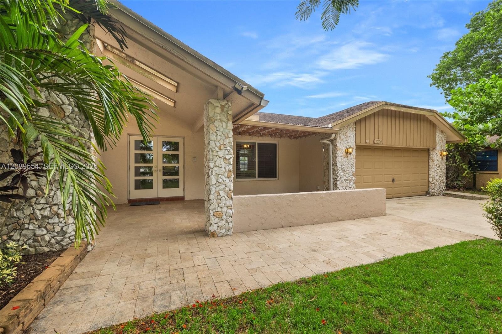 7700 NW 11th Pl — Photo 3