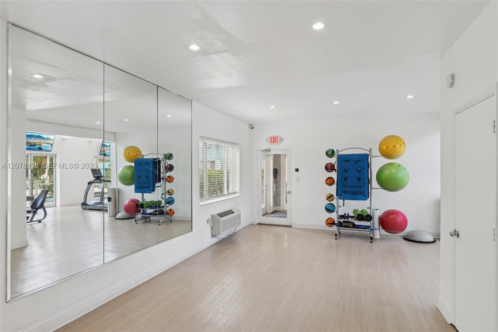 272 NE 53rd ST # 4 — Photo 3