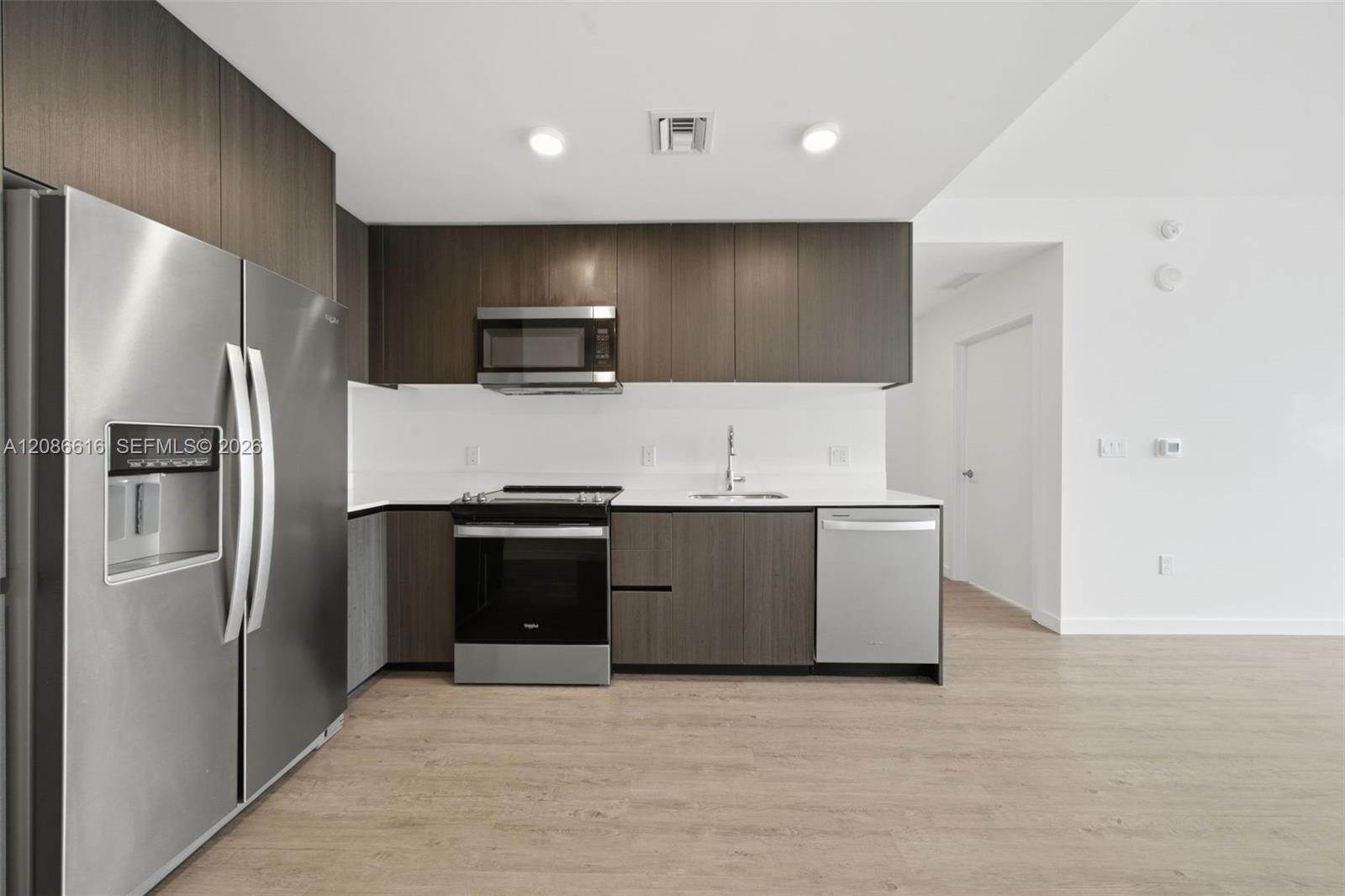 2000 Biscayne Blvd # 1903 — Photo 3
