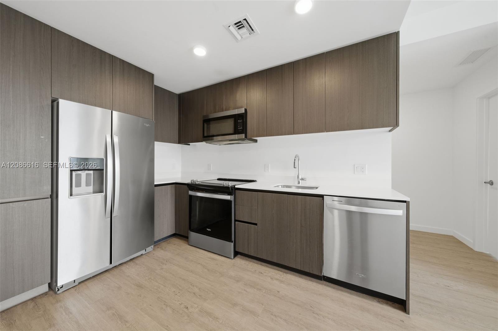 2000 Biscayne Blvd # 1903 — Photo 4